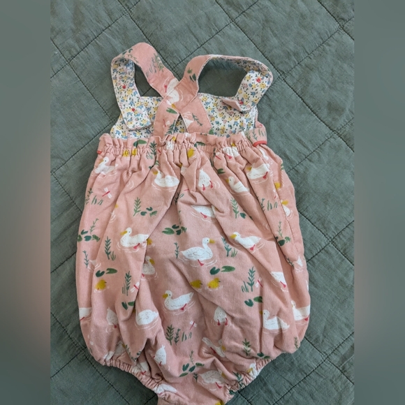 Baby Boden corduroy romper 3-6 mo - Picture 2 of 3
